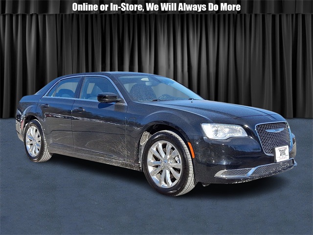 2023 Chrysler 300 Touring AWD
