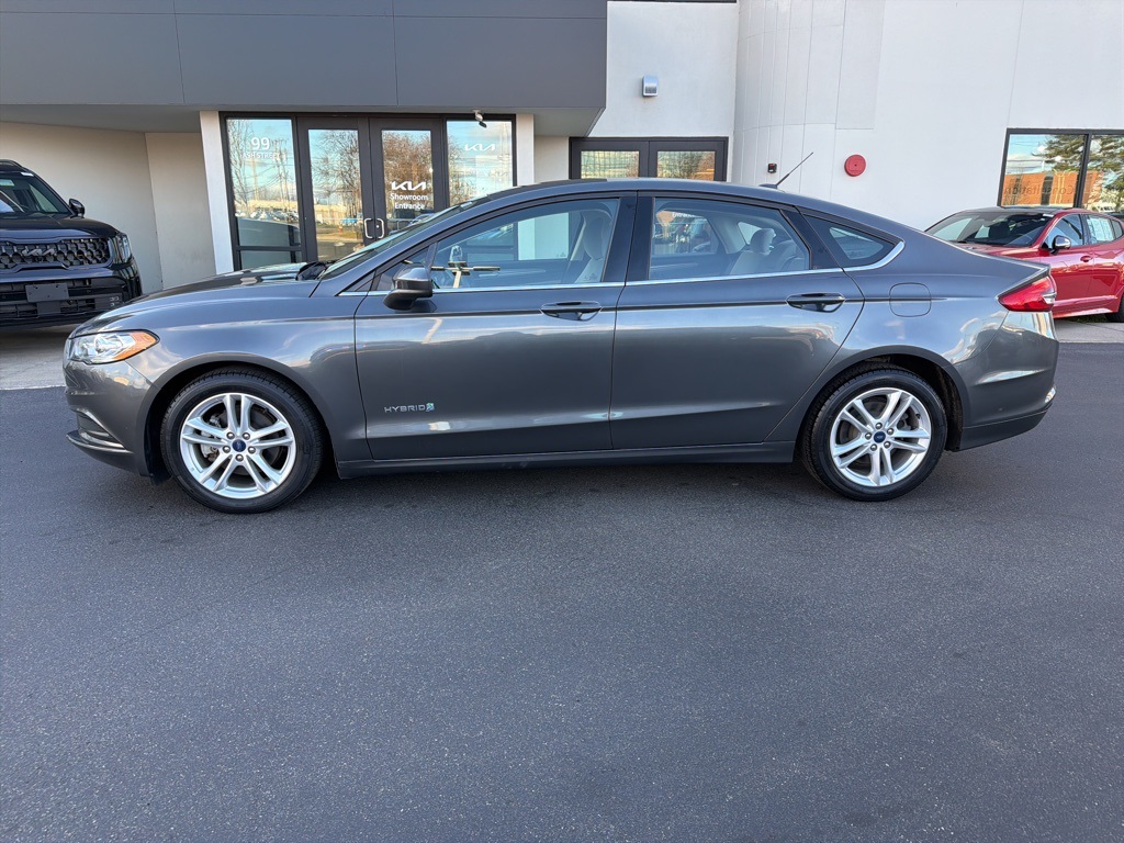 2018 Ford Fusion Hybrid S photo 2