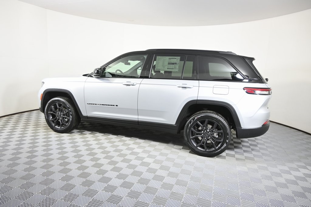 New Silver Zynith 2025 Jeep Grand Cherokee Limited for Sale