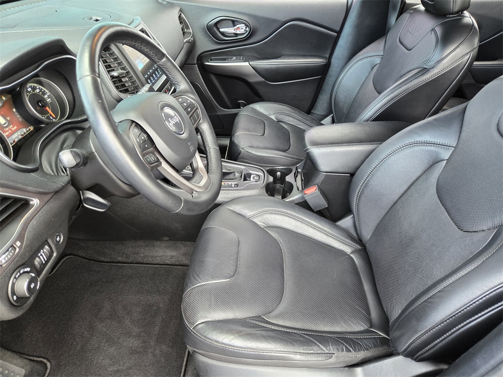 2021 Jeep Cherokee Latitude Lux - 11