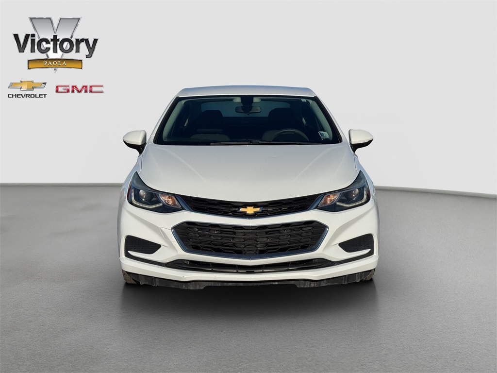 Used 2018 Chevrolet Cruze LT with VIN 1G1BE5SM2J7104031 for sale in Kansas City