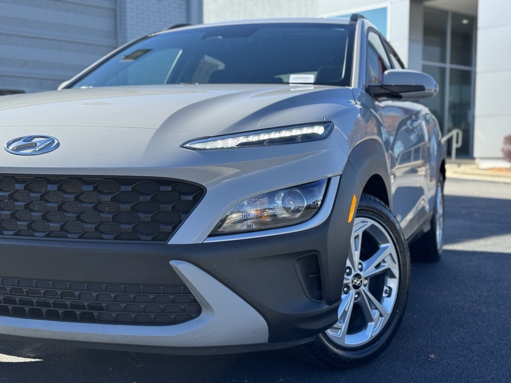 2023 Hyundai Kona SEL photo 4