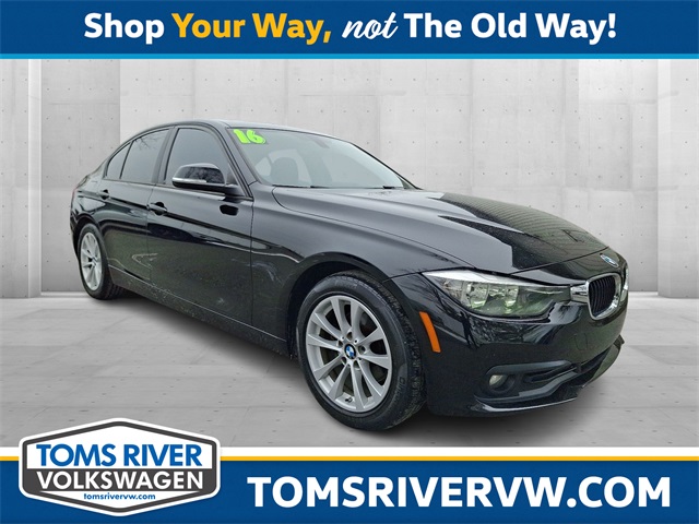 2016 BMW 3 Series 320i Sedan RWD