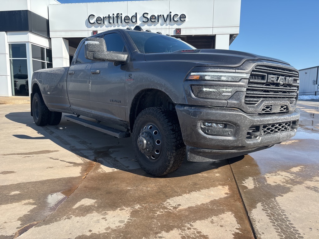 2025 RAM 3500 Laramie Crew Cab LB DRW 4WD