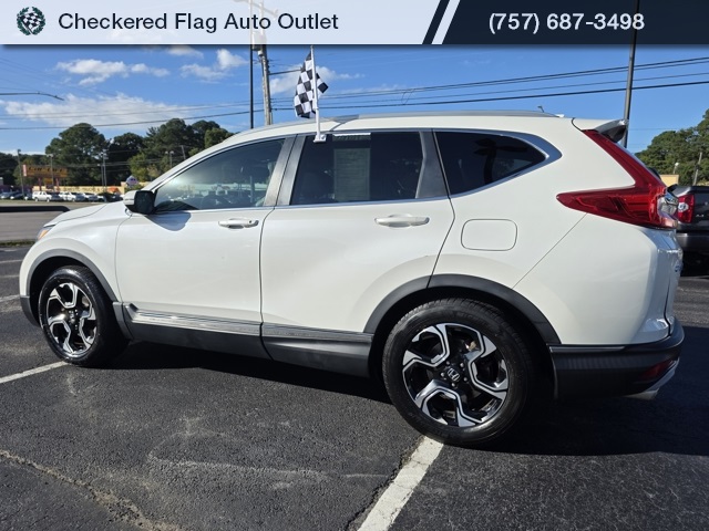2017 Honda CR-V Touring photo 2
