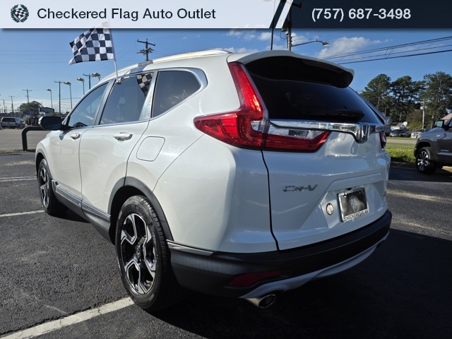 2017 Honda CR-V Touring photo 3