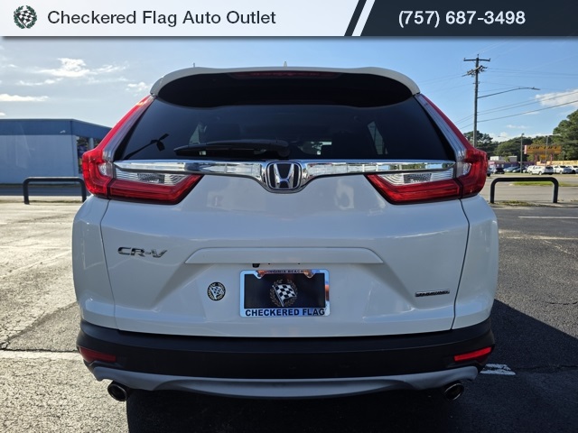 2017 Honda CR-V Touring photo 4
