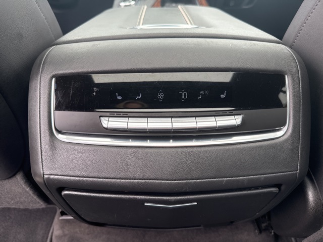 Used 2022 Cadillac Escalade For Sale in Jackson, MI