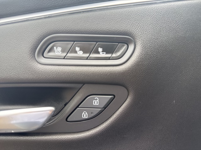 Used 2022 Cadillac Escalade For Sale in Jackson, MI