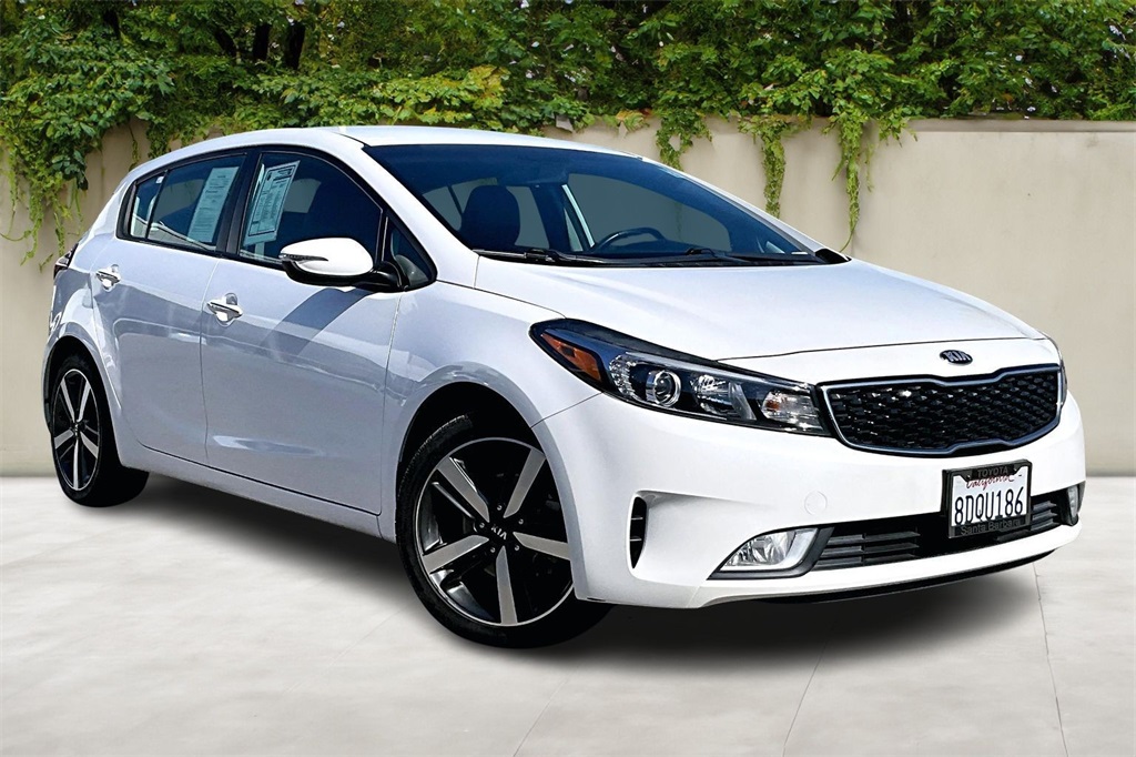 2018 Kia Forte5 EX FWD