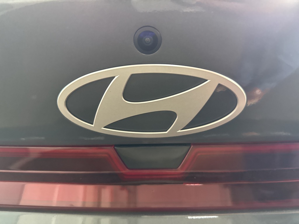 Thumbnail: 2024 Hyundai Elantra - 19