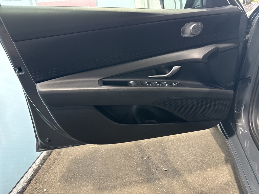 Thumbnail: 2024 Hyundai Elantra - 28