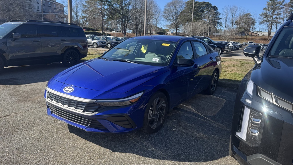 2025 Hyundai Elantra SEL Sport FWD