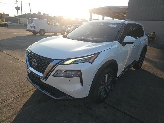 2023 Nissan Rogue SL's photo