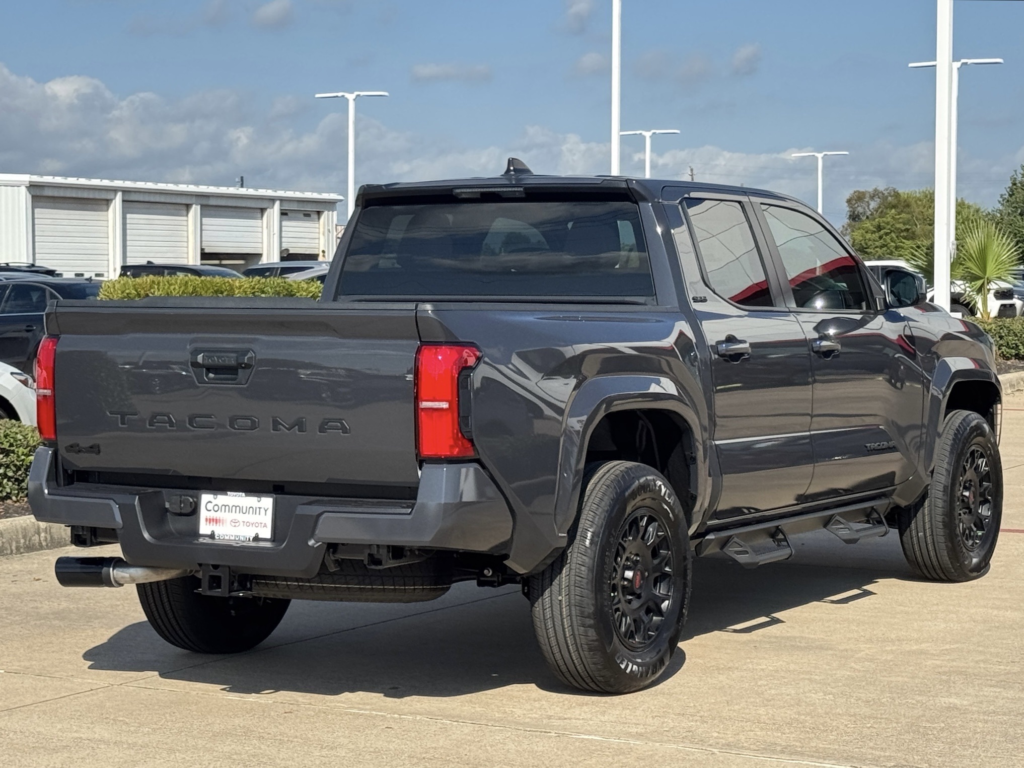 2025 Toyota Tacoma SR5 - 11