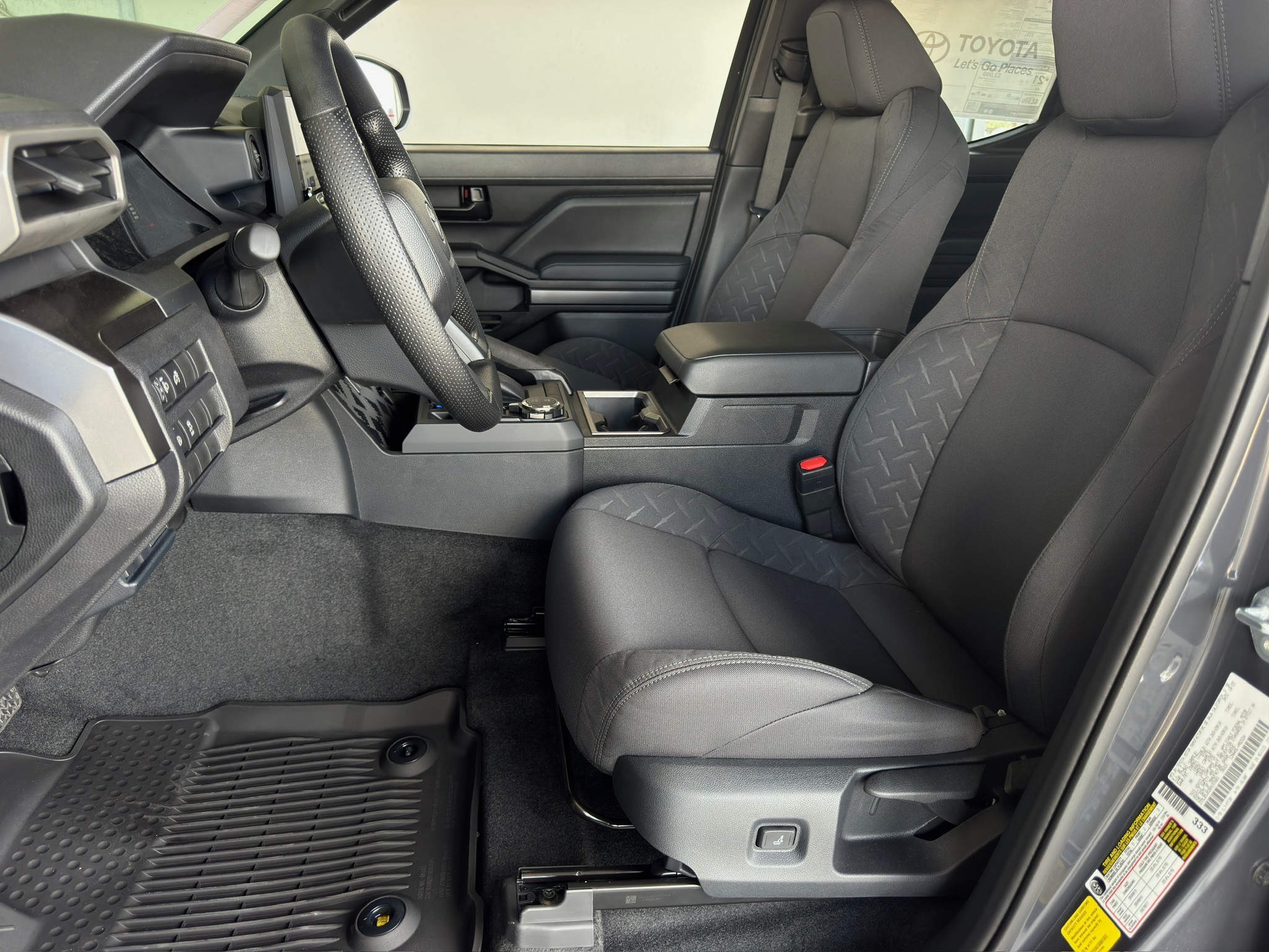 2025 Toyota Tacoma SR5 - 6