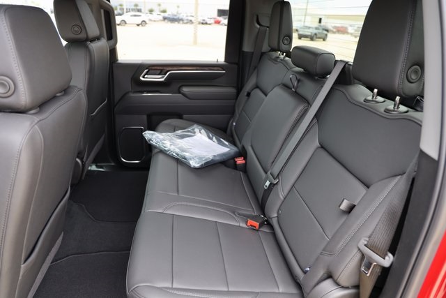 2025 GMC Sierra 2500HD SLT - 11