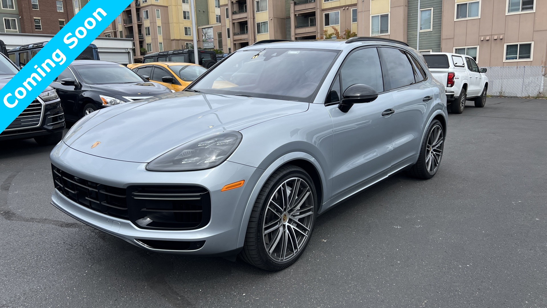 2021 Porsche Cayenne Turbo photo 3