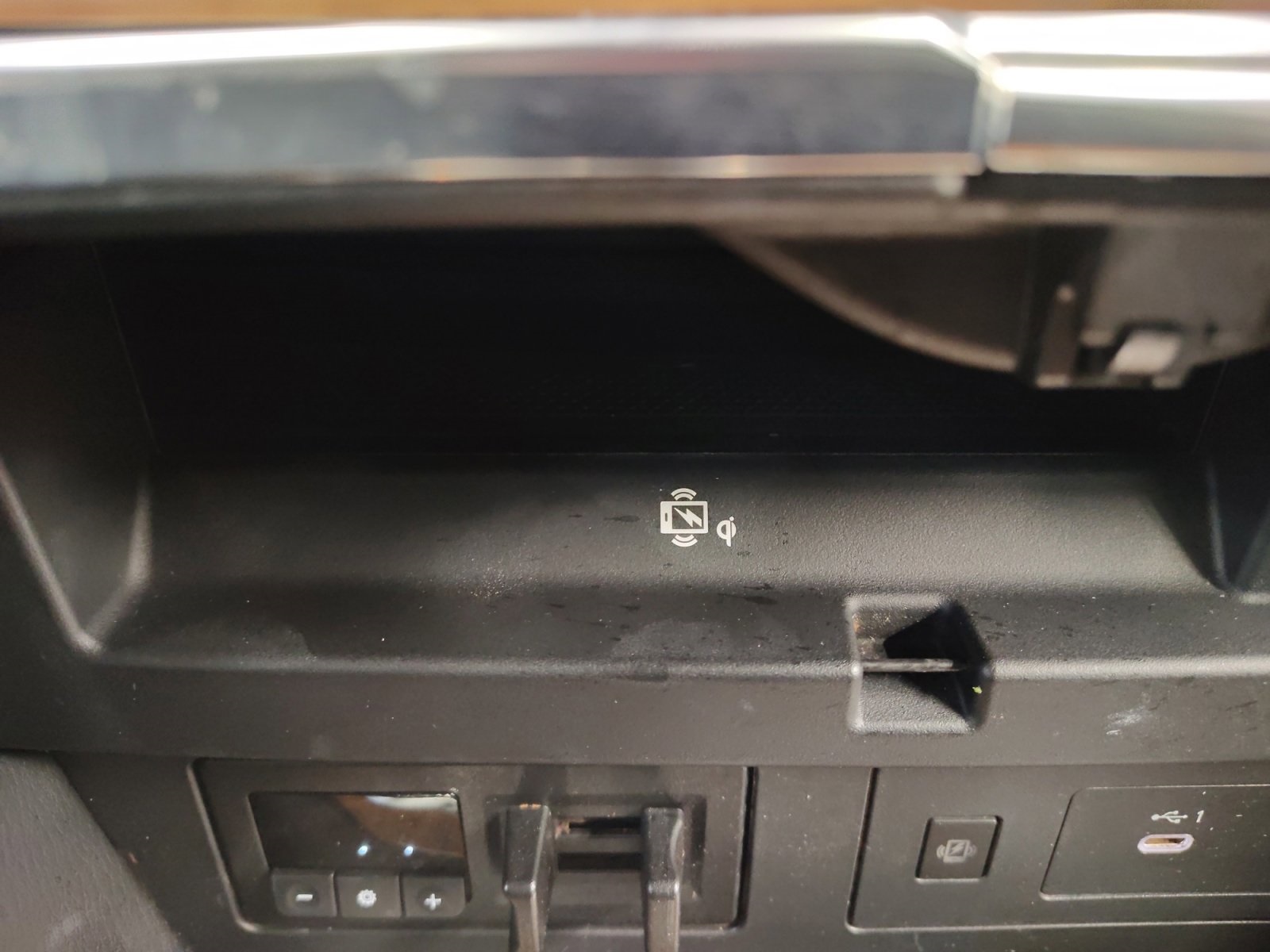 Used Car 2024 Nissan Armada  Sl For Sale Under $50,000 In San Antonio, Texas