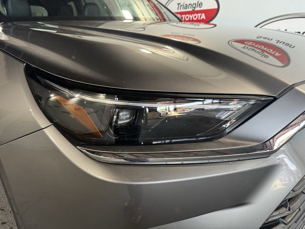 Thumbnail: 2025 Toyota Grand Highlander - 11