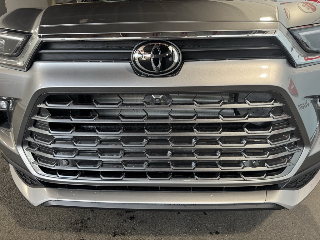 Thumbnail: 2025 Toyota Grand Highlander - 14