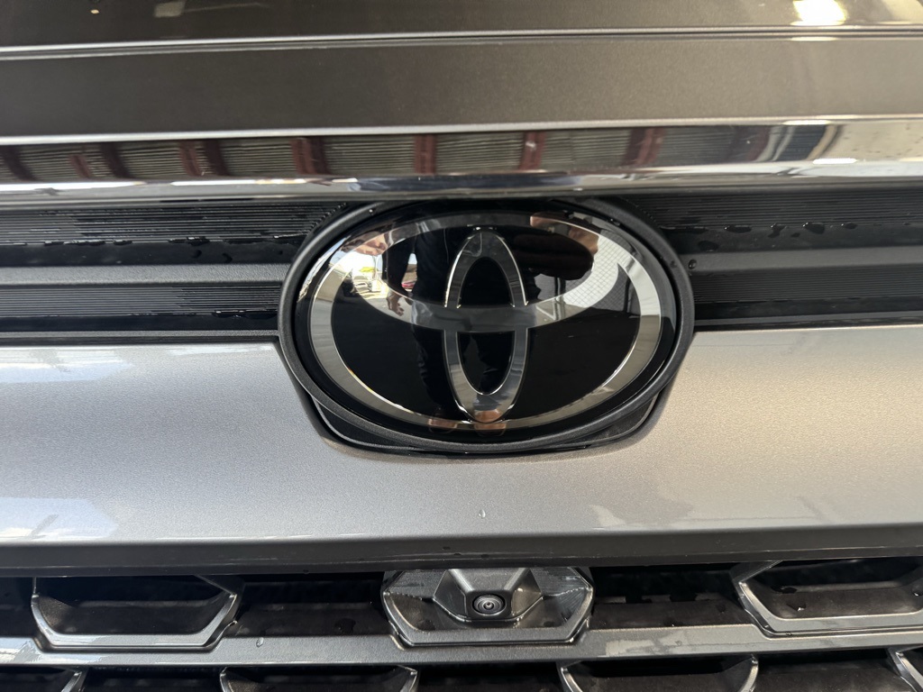 Thumbnail: 2025 Toyota Grand Highlander - 15