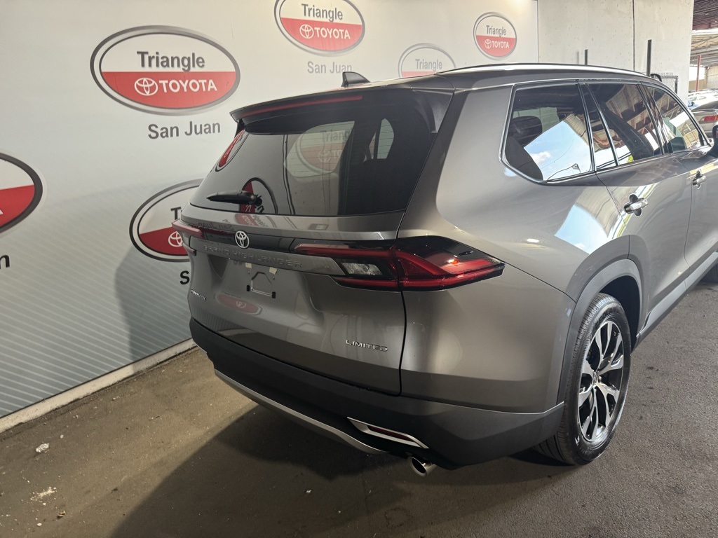 Thumbnail: 2025 Toyota Grand Highlander - 21