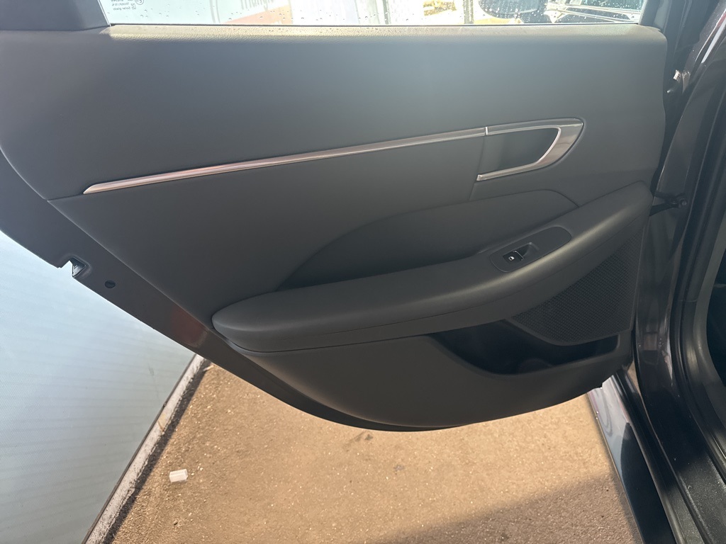 Thumbnail: 2023 Hyundai Sonata - 23