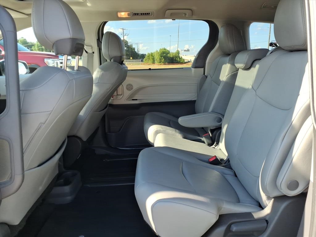 2024 Toyota Sienna XLE  at Gullo Toyota