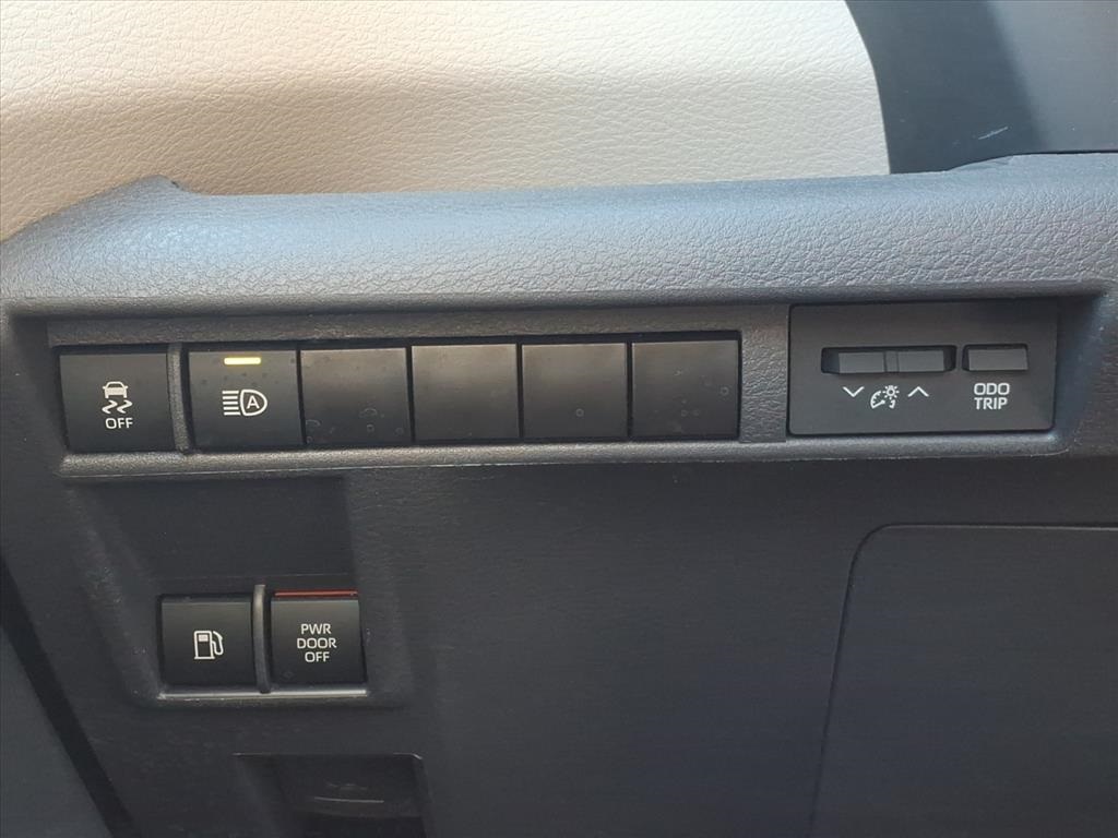 2024 Toyota Sienna XLE  at Gullo Toyota