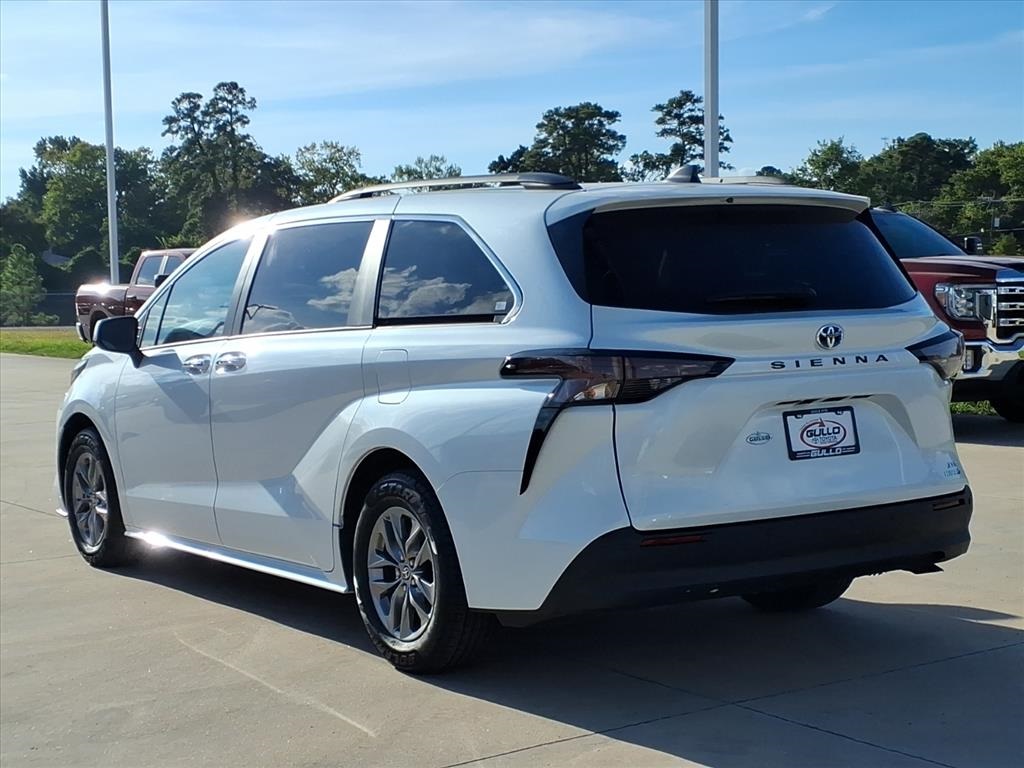 2024 Toyota Sienna XLE  at Gullo Toyota