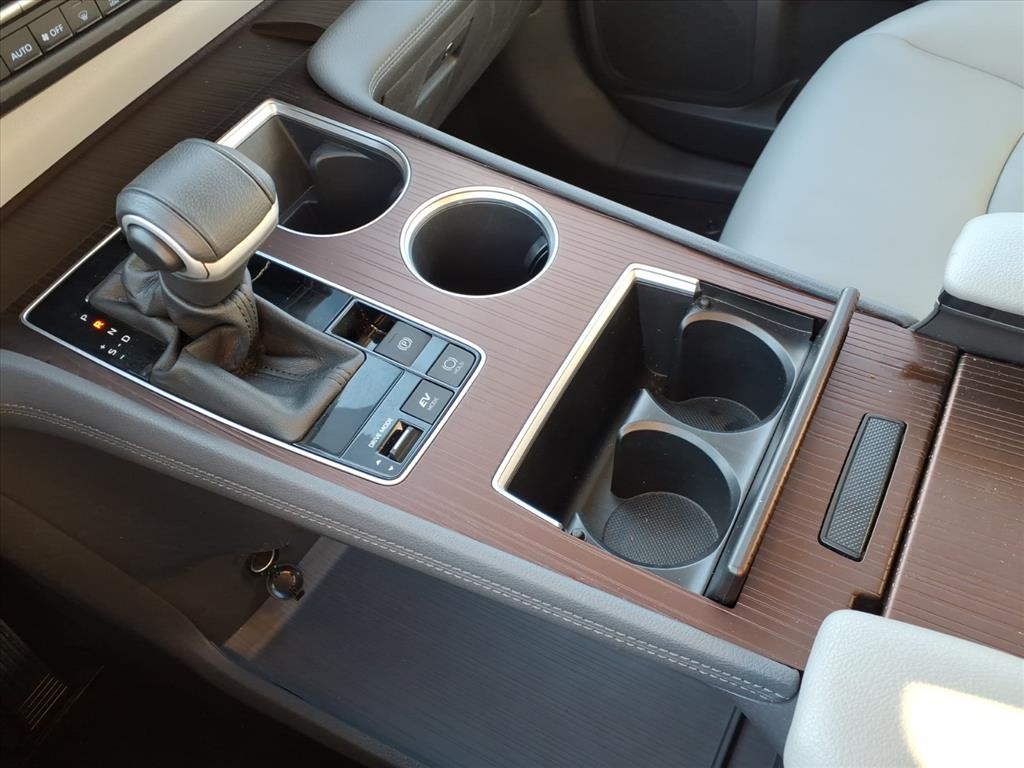 2024 Toyota Sienna XLE  at Gullo Toyota