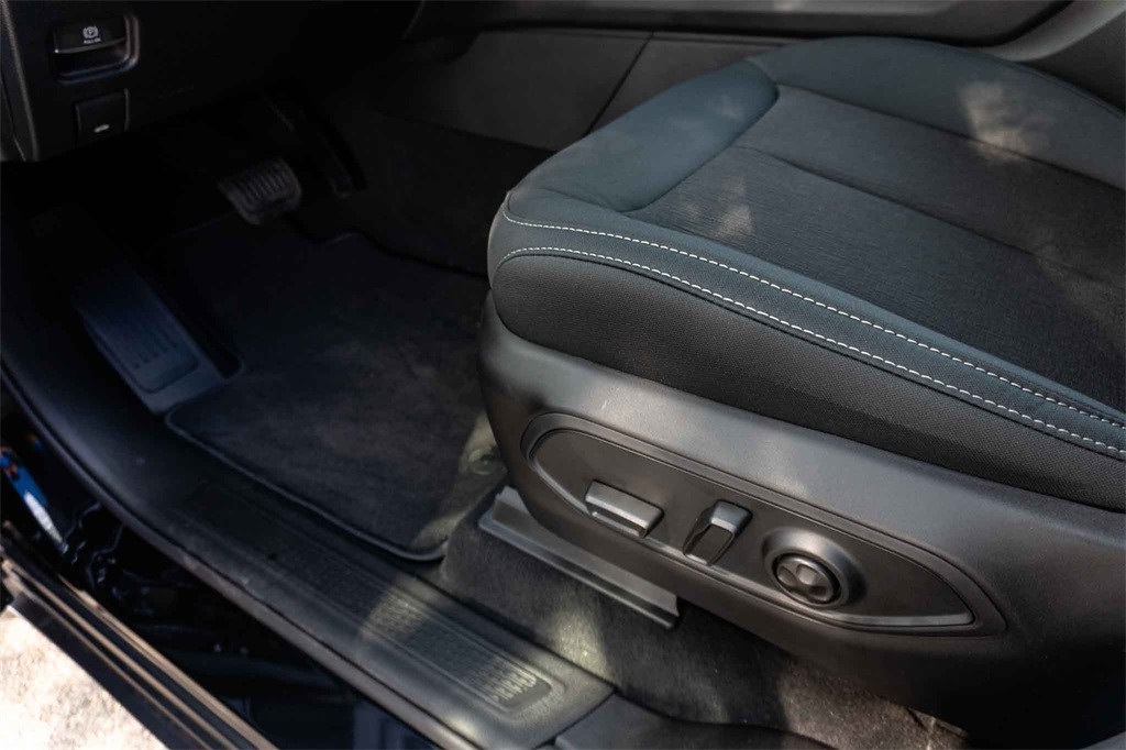 New Car 2025 Jeep Grand Cherokee L  Laredo For Sale Under $40,000 In San Marcos, Texas