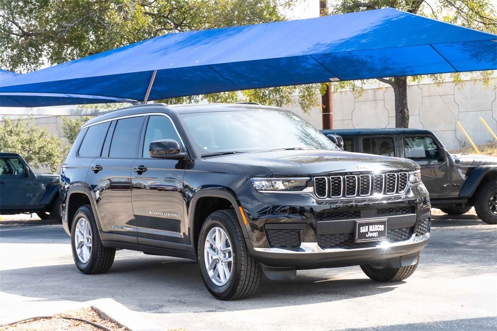 New Car 2025 Jeep Grand Cherokee L  Laredo For Sale Under $40,000 In San Marcos, Texas