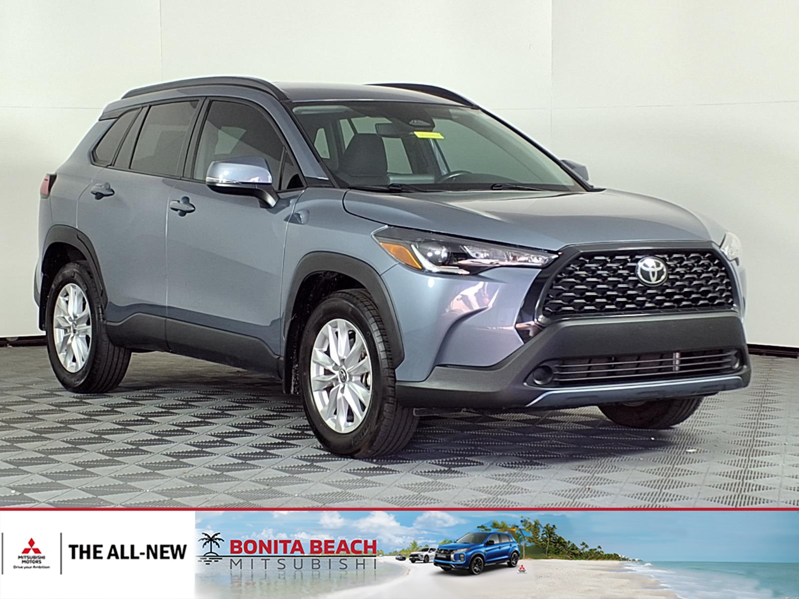 2024 Toyota Corolla Cross LE