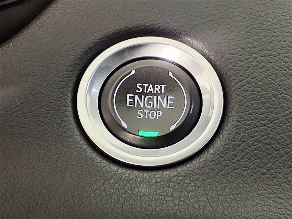 2022 Cadillac XT4 Luxury Black at Mac Haik CDJR North Houston