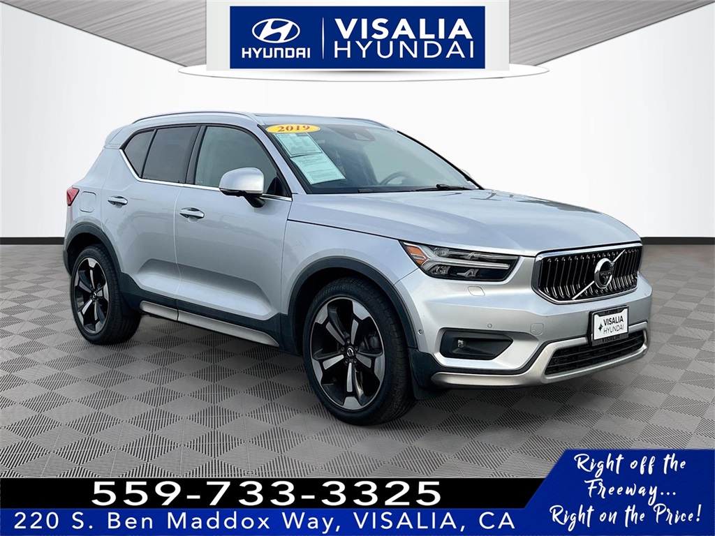 2019 Volvo XC40 T5 Inscription AWD