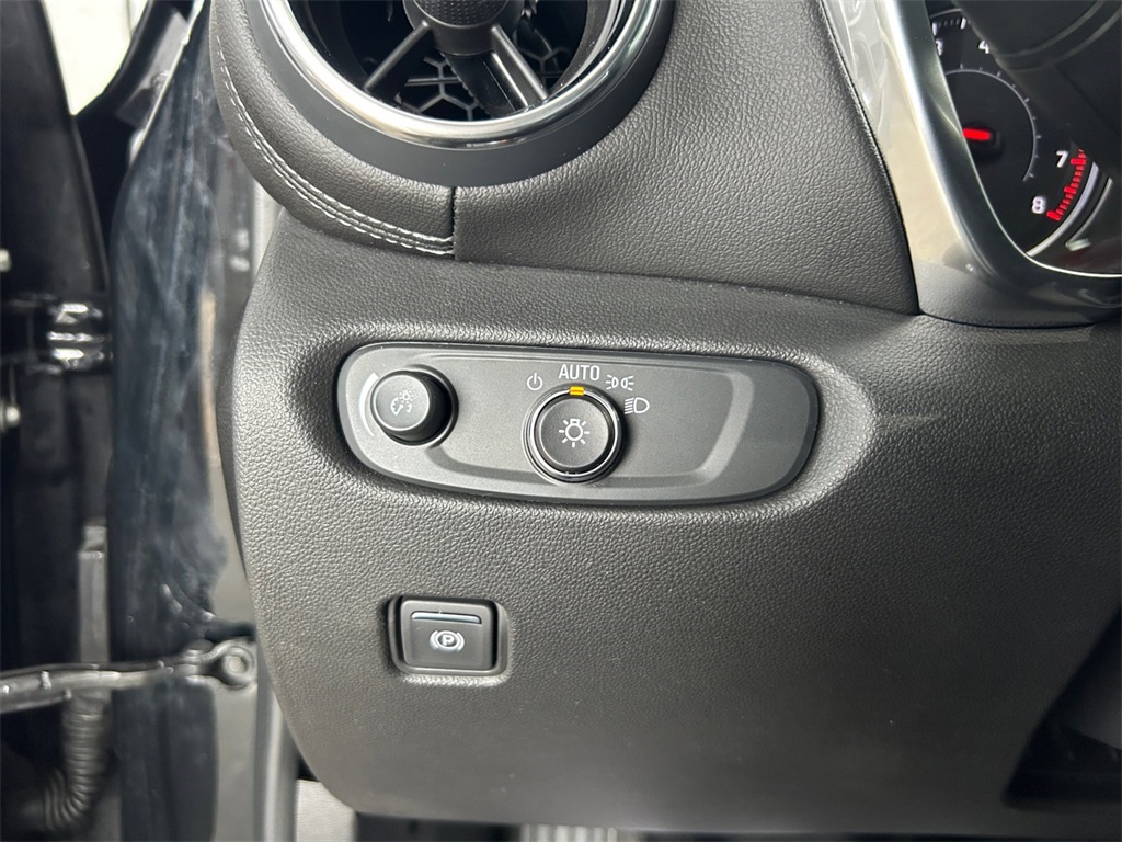 Used Car 2023 Chevrolet Blazer  Lt For Sale Under $25,000 In Floresville, Texas