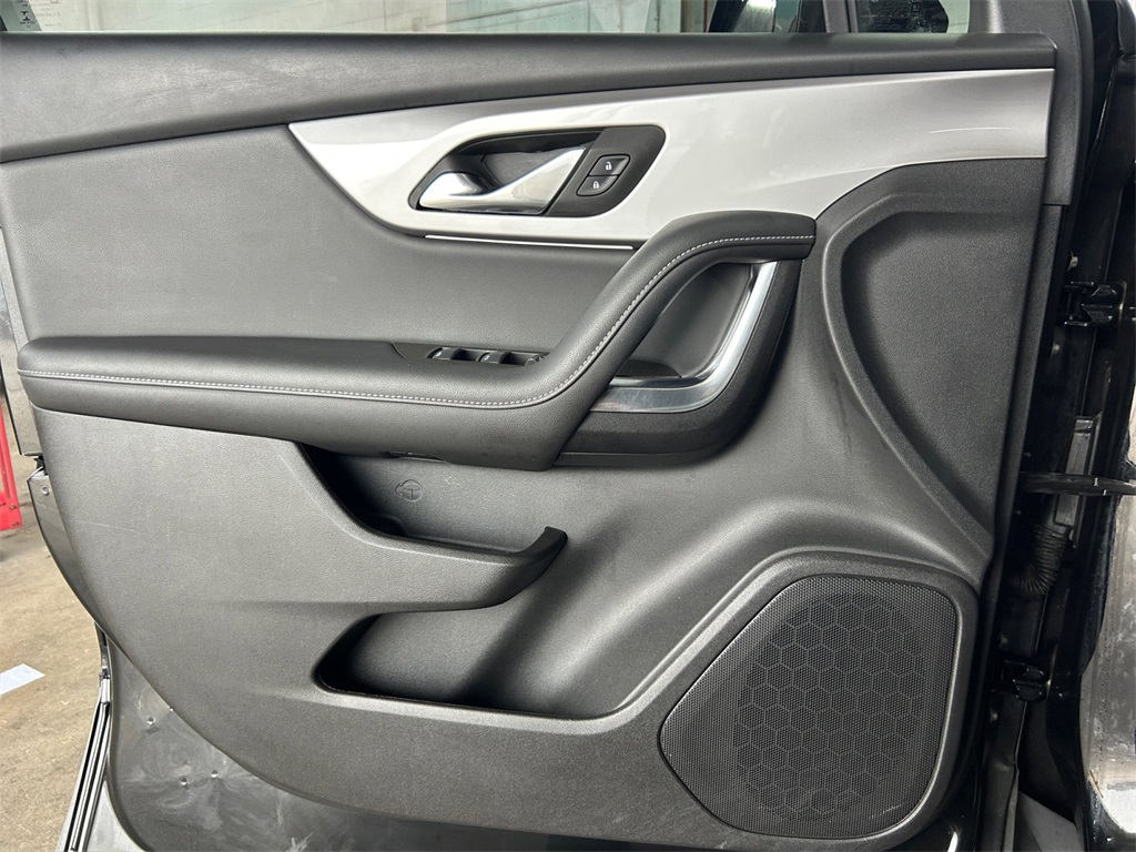 Used Car 2023 Chevrolet Blazer  Lt For Sale Under $25,000 In Floresville, Texas