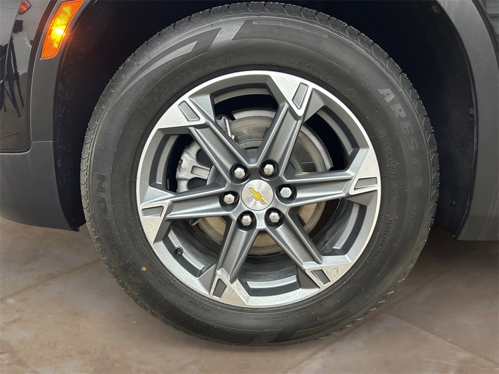 Used Car 2023 Chevrolet Blazer  Lt For Sale Under $25,000 In Floresville, Texas