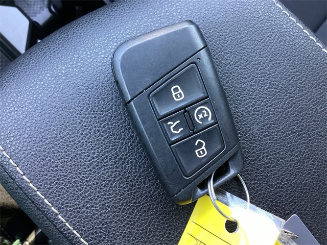 Used Car 2024 Volkswagen Taos  1.5t Se For Sale Under $20,000 In San Antonio, Texas