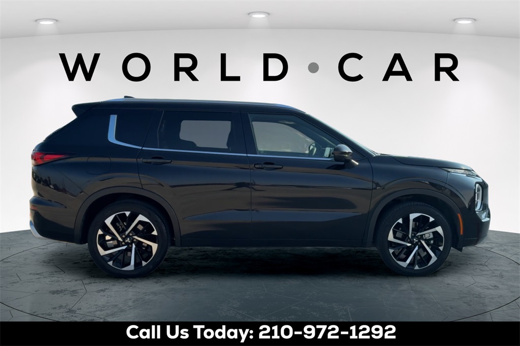 2022 Mitsubishi Outlander SEL FWD