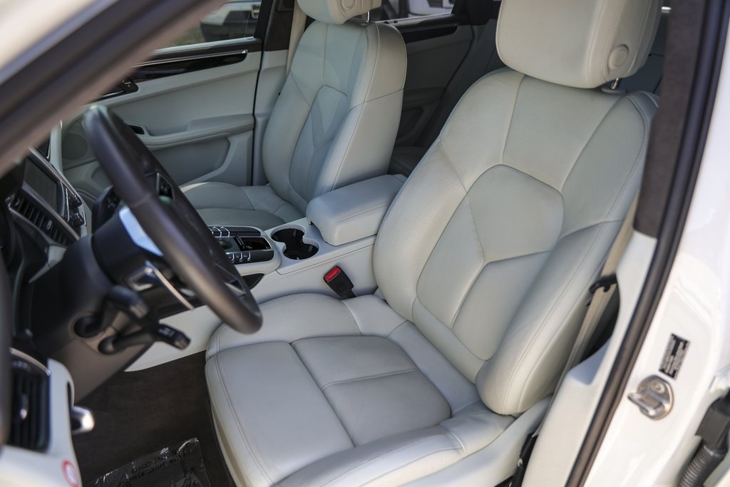 Used Car 2016 Porsche Macan  Turbo For Sale Under $25,000 In Austin, Texas