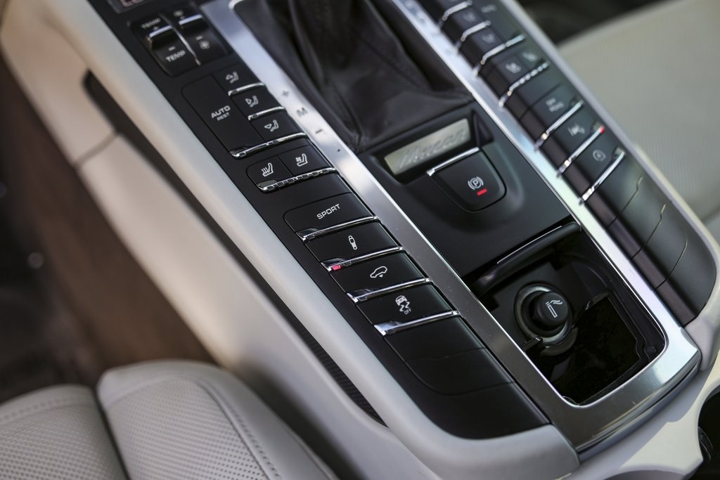 Used Car 2016 Porsche Macan  Turbo For Sale Under $25,000 In Austin, Texas
