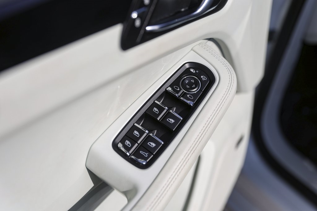 Used Car 2016 Porsche Macan  Turbo For Sale Under $25,000 In Austin, Texas