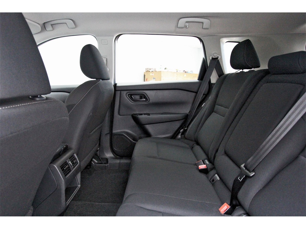 2024 Nissan Rogue S - 9