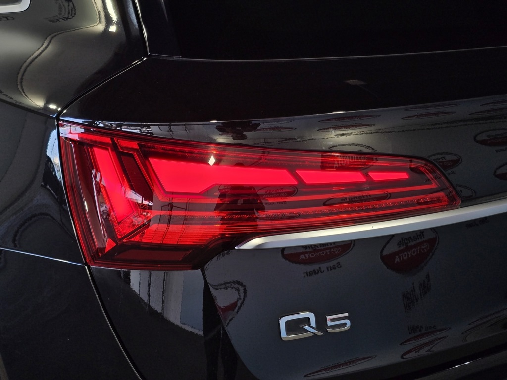 Thumbnail: 2021 Audi Q5 - 10