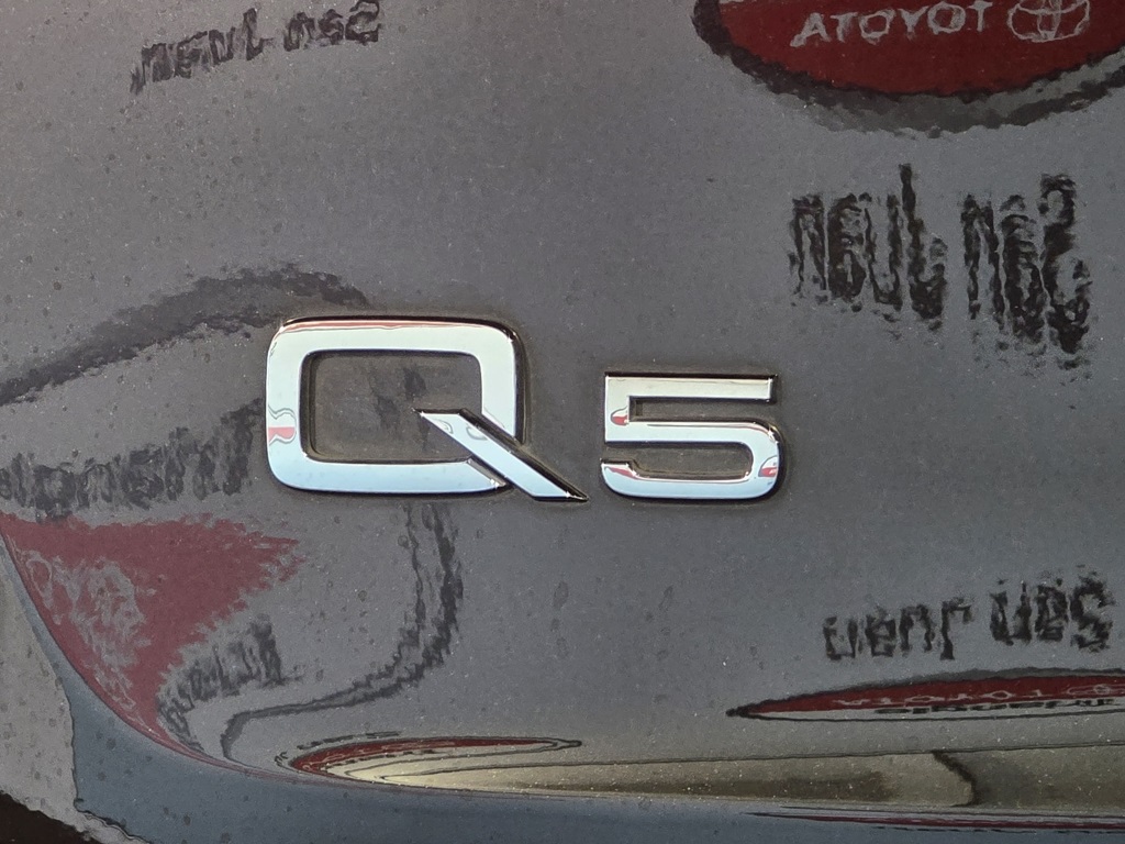 Thumbnail: 2021 Audi Q5 - 11