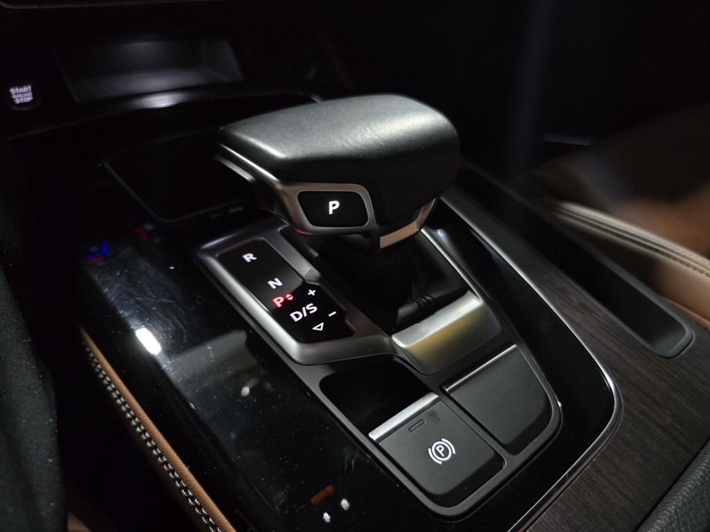 Thumbnail: 2021 Audi Q5 - 24