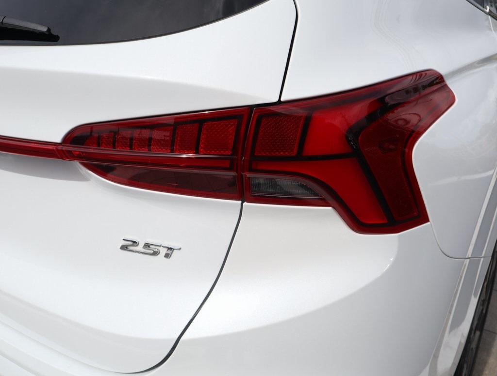 Thumbnail: 2022 Hyundai Santa Fe - 14